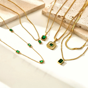✨ Retro Green Zircon Pendant Necklace – Timeless Elegance to Elevate Every Look ✨